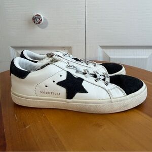 Vintage Havana black white multi star sneakers size 4